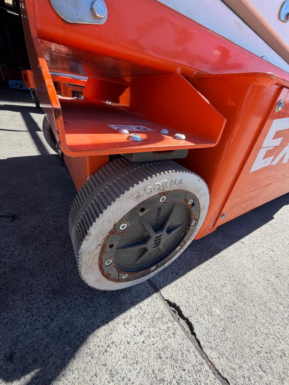 Snorkel S3010E Electric Scissor Lift